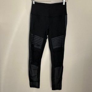 Victoria Sport Motto Leggings